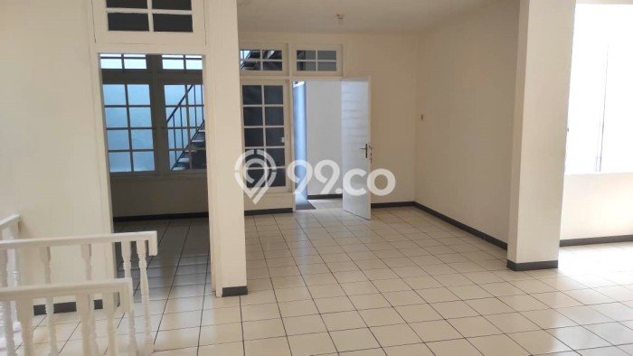 BEST OFFER! Rumah Siap Huni area Cideng, Luas 162m² LB 250m² BEST OFFER! Rumah Siap Huni area Cideng, Luas 162m² LB 250m²
