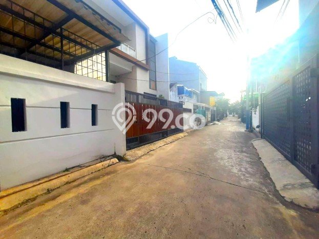 Jual Rumah Eksklusif 3 KT di Green Ville, Jakarta Barat Jual Rumah Eksklusif 3 KT di Green Ville, Jakarta Barat