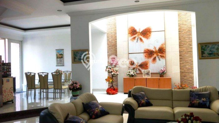 Ready to Use! Luxury House LT 319m2 Desain Modern di Green Ville Ready to Use! Luxury House LT 319m2 Desain Modern di Green Ville
