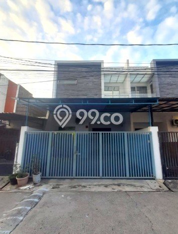Rumah Mewah LB 200m2 Siap Huni Desain Elegan di Duri Kepa, Jakarta Barat Rumah Mewah LB 200m2 Siap Huni Desain Elegan di Duri Kepa, Jakarta Barat