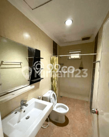 Rumah Elit LB 180m2 Siap Huni Desain Elegan di Green Ville, Jakarta Barat Rumah Elit LB 180m2 Siap Huni Desain Elegan di Green Ville, Jakarta Barat