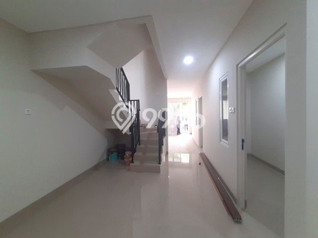 Hunian Mewah LB 200m2 Siap Pakai Desain Elegan di Tomang, Jakarta Barat Hunian Mewah LB 200m2 Siap Pakai Desain Elegan di Tomang, Jakarta Barat