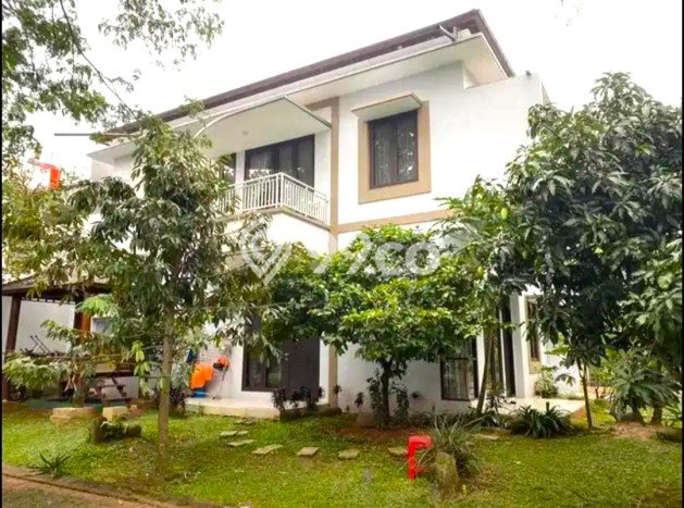 Rumah Eksklusif Siap Huni LT 245m2 di BSD, Tangerang Selatan Rumah Eksklusif Siap Huni LT 245m2 di BSD, Tangerang Selatan