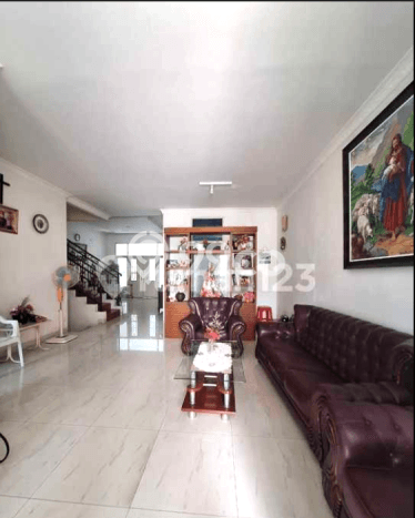 Rumah Luxury Modern Siap Huni di Jelambar Jakarta Barat Rumah Luxury Modern Siap Huni di Jelambar Jakarta Barat