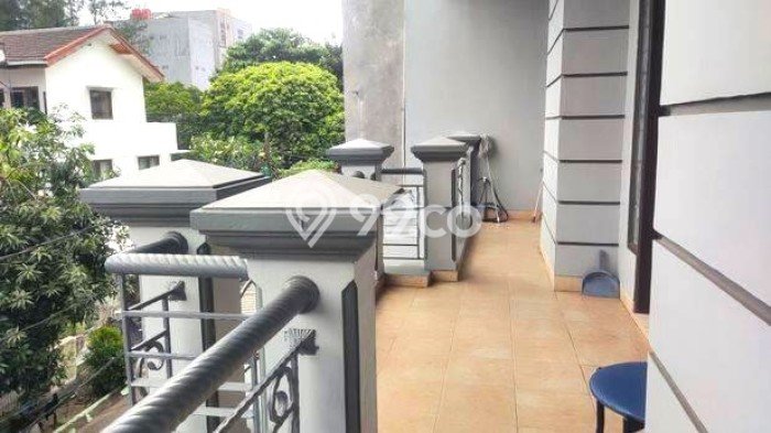 Dijual Rumah Luas Elegan Dengan View Eksklusif di Tanjung Duren, Jakarta Barat Dijual Rumah Luas Elegan Dengan View Eksklusif di Tanjung Duren, Jakarta Barat