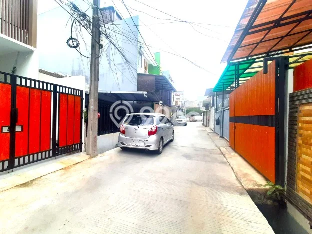 Dijual Rumah 4 Kamar Lokasi Ideal Bagus dan Strategis di Kebon Jeruk Dijual Rumah 4 Kamar Lokasi Ideal Bagus dan Strategis di Kebon Jeruk