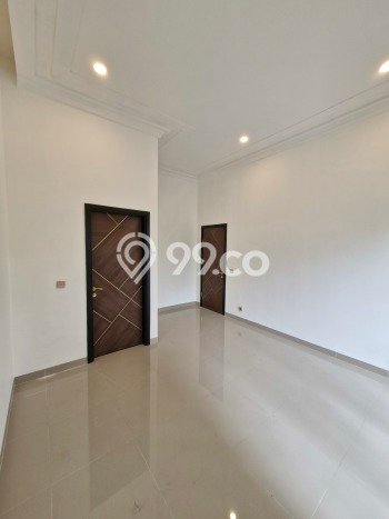 Ready to Use! Premium House LT 313m2 Desain Elegan di Tomang Ready to Use! Premium House LT 313m2 Desain Elegan di Tomang