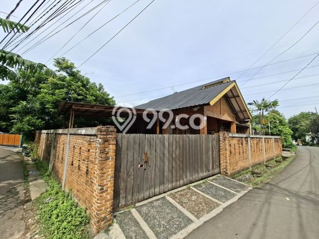 For Sale Rumah Mewah Exclusive di Ciputat, Tangerang Selatan For Sale Rumah Mewah Exclusive di Ciputat, Tangerang Selatan