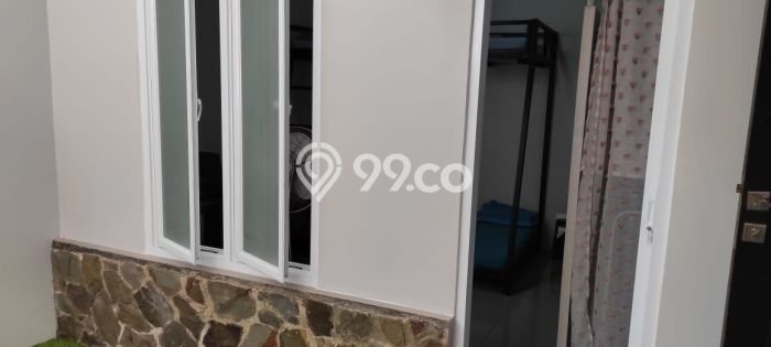 Jual Rumah Bagus Siap Huni LB 180m2 di Ciputat, Tangerang Selatan Jual Rumah Bagus Siap Huni LB 180m2 di Ciputat, Tangerang Selatan