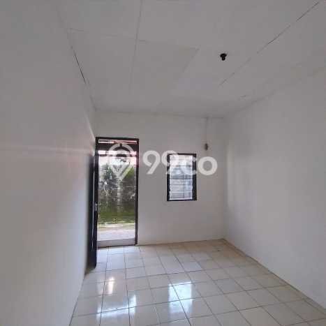 Unit Kost Dijual di Kawasan Ciputat Tangerang Selatan dengan 16 KT Unit Kost Dijual di Kawasan Ciputat Tangerang Selatan dengan 16 KT