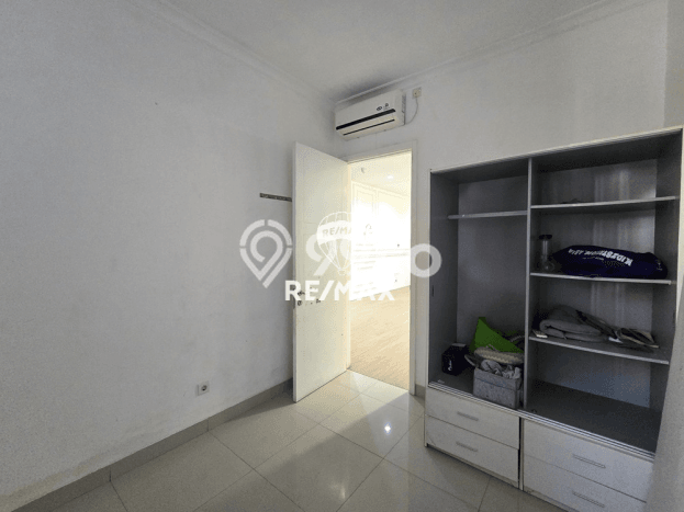 For Sale! Luxury House LT 170m2 Desain Elegan di Jakarta Garden City For Sale! Luxury House LT 170m2 Desain Elegan di Jakarta Garden City