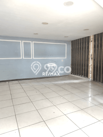 Unit Ruko Dijual di Jakarta Timur LT 495m2 & LB 1350m2 Unit Ruko Dijual di Jakarta Timur LT 495m2 & LB 1350m2