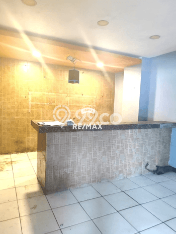 Unit Ruko Dijual di Jakarta Timur LT 495m2 & LB 1350m2 Unit Ruko Dijual di Jakarta Timur LT 495m2 & LB 1350m2