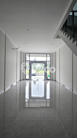 FOR RENT! Ruko di Summarecon Bekasi Cocok untuk Bisnis 243m2 FOR RENT! Ruko di Summarecon Bekasi Cocok untuk Bisnis 243m2