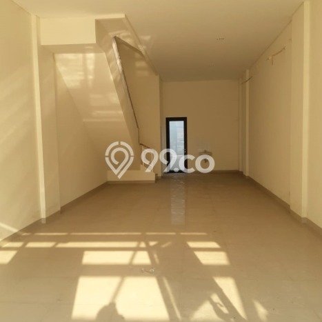 LOKASI STRATEGIS! Ruko Kawasan Jakarta Garden City, Luas 225m², Kawasan Ramai, Ready Operasional LOKASI STRATEGIS! Ruko Kawasan Jakarta Garden City, Luas 225m², Kawasan Ramai, Ready Operasional