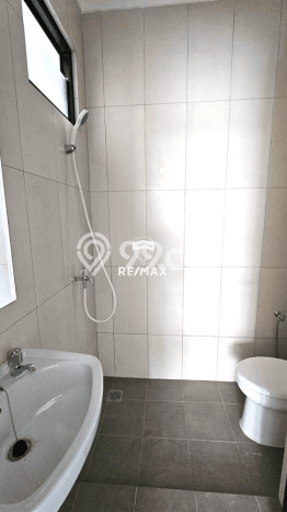 FOR RENT! Ruko di Summarecon Bekasi Cocok untuk Bisnis 243m2 FOR RENT! Ruko di Summarecon Bekasi Cocok untuk Bisnis 243m2