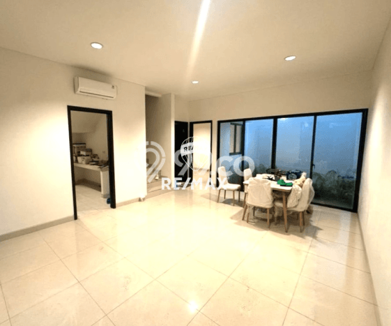 Disewakan Rumah Murah di Metland Menteng Jakarta Timur dengan 4 KT Disewakan Rumah Murah di Metland Menteng Jakarta Timur dengan 4 KT