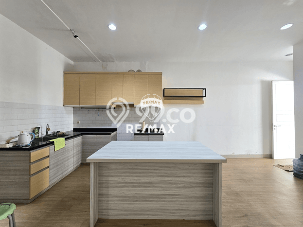 For Sale! Luxury House LT 170m2 Desain Elegan di Jakarta Garden City For Sale! Luxury House LT 170m2 Desain Elegan di Jakarta Garden City