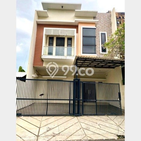 Siap Huni Hunian Elit 4 Kamar di Kelapa Gading Dekat ke Mana Saja Siap Huni Hunian Elit 4 Kamar di Kelapa Gading Dekat ke Mana Saja