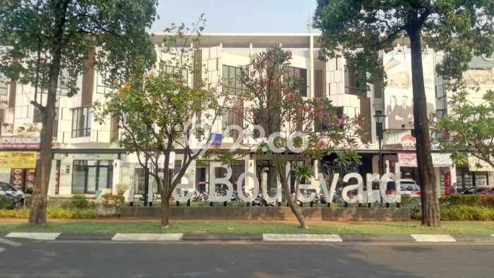 LOKASI STRATEGIS! Ruko Kawasan Jakarta Garden City, Luas 225m², Kawasan Ramai, Ready Operasional LOKASI STRATEGIS! Ruko Kawasan Jakarta Garden City, Luas 225m², Kawasan Ramai, Ready Operasional