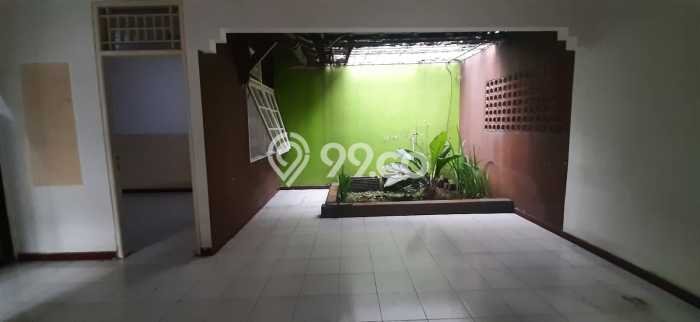 Rumah Minimalis 2 Kamar LT 120m2 di Bintaro Rumah Minimalis 2 Kamar LT 120m2 di Bintaro