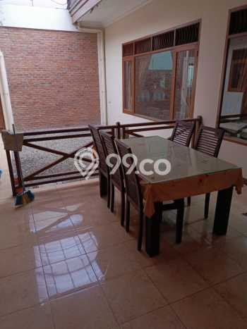 Rumah Strategis Modern Lb 300m2 di Pamulang, Tangerang Selatan Rumah Strategis Modern Lb 300m2 di Pamulang, Tangerang Selatan