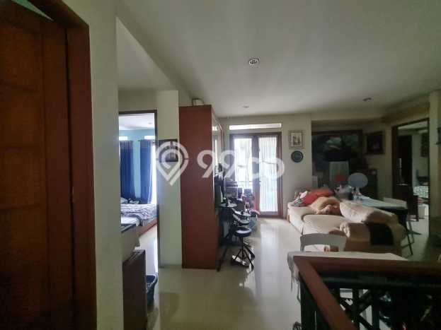 Rumah Mewah LB 300m2 Siap Huni Desain Elegan di Sektor 9-Bintaro, Tangerang Selatan Rumah Mewah LB 300m2 Siap Huni Desain Elegan di Sektor 9-Bintaro, Tangerang Selatan