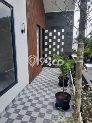 For Sale! Luxury House LT 125m2 Desain Elegan di Sektor 9-Bintaro For Sale! Luxury House LT 125m2 Desain Elegan di Sektor 9-Bintaro