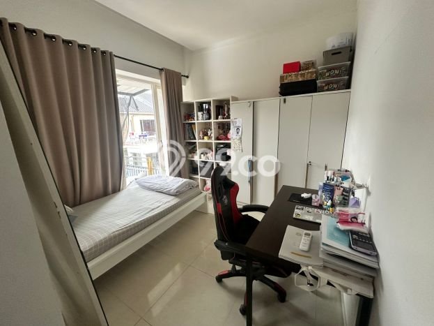 Hunian Elit LB 173m2 Siap Huni Desain Elegan di Bintaro, Tangerang Selatan Hunian Elit LB 173m2 Siap Huni Desain Elegan di Bintaro, Tangerang Selatan