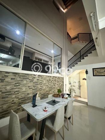 Hunian Elit LB 173m2 Siap Huni Desain Elegan di Bintaro, Tangerang Selatan Hunian Elit LB 173m2 Siap Huni Desain Elegan di Bintaro, Tangerang Selatan