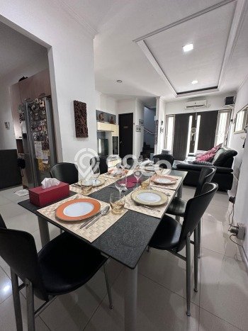 Siap Huni Hunian Elit 4 Kamar di Serpong Dekat ke Mana Pun Siap Huni Hunian Elit 4 Kamar di Serpong Dekat ke Mana Pun