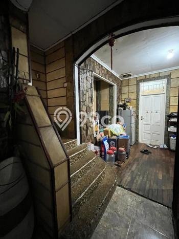 Rumah Luas Asri 4 KT Siap Pakai di Bintaro Tangerang Selatan Rumah Luas Asri 4 KT Siap Pakai di Bintaro Tangerang Selatan