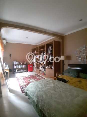Dijual Rumah Mewah Elegan Dengan View Eksklusif di Bintaro, Tangerang Selatan Dijual Rumah Mewah Elegan Dengan View Eksklusif di Bintaro, Tangerang Selatan