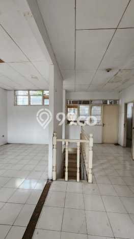 Rumah Modern 5 Kamar LT 135m2 di Bintaro Rumah Modern 5 Kamar LT 135m2 di Bintaro