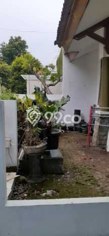 Hunian Nyaman Asri 2 KT Siap Huni di Bintaro Tangerang Selatan Hunian Nyaman Asri 2 KT Siap Huni di Bintaro Tangerang Selatan