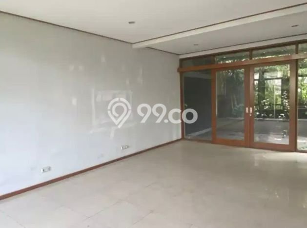 Disewakan! Rumah 3 Kamar Tidur &
3 Kamar Mandi di Setra Duta, Bandung Disewakan! Rumah 3 Kamar Tidur &
3 Kamar Mandi di Setra Duta, Bandung