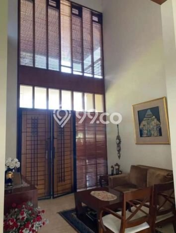 SPECIAL PRICE! Rumah Asri lokasi Coblong, Luas 748m2m² LB 650m2m² SPECIAL PRICE! Rumah Asri lokasi Coblong, Luas 748m2m² LB 650m2m²