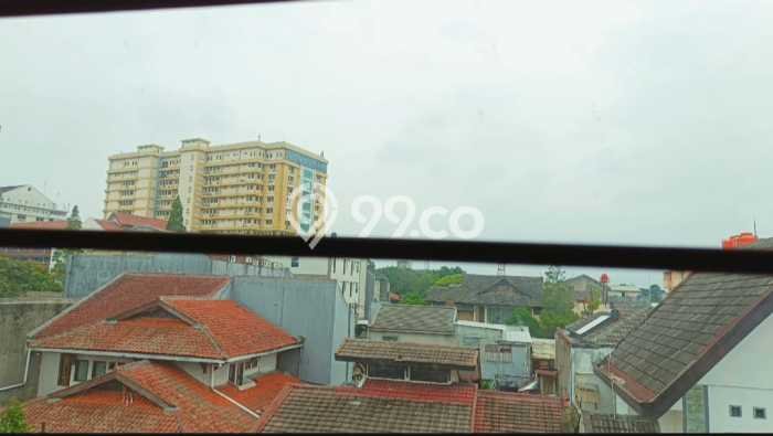 Rumah Mewah LB 976m2 Siap Huni Desain Elegan di Surya Sumantri, Bandung Rumah Mewah LB 976m2 Siap Huni Desain Elegan di Surya Sumantri, Bandung