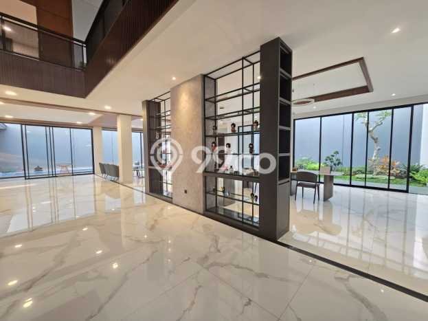 Rumah Luxury Modern Siap Huni di Setiabudi Bandung Rumah Luxury Modern Siap Huni di Setiabudi Bandung