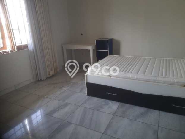 Disewakan! Rumah 5 Kamar Tidur &
3 Kamar Mandi di Setra Sari, Bandung Disewakan! Rumah 5 Kamar Tidur &
3 Kamar Mandi di Setra Sari, Bandung