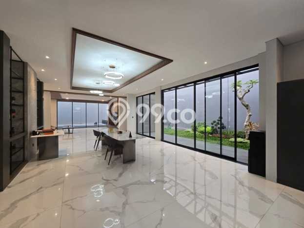 Rumah Luxury Modern Siap Huni di Setiabudi Bandung Rumah Luxury Modern Siap Huni di Setiabudi Bandung