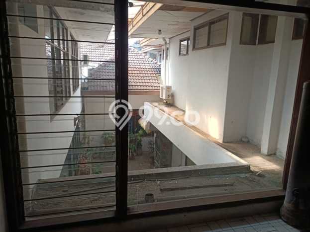 Rumah Mewah LB 550m2 Siap Pakai Desain Elegan di Riau, Bandung Rumah Mewah LB 550m2 Siap Pakai Desain Elegan di Riau, Bandung