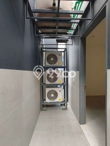 Rumah Luxury Modern Tanpa Renovasi di Taman Ratu Jakarta Barat Rumah Luxury Modern Tanpa Renovasi di Taman Ratu Jakarta Barat
