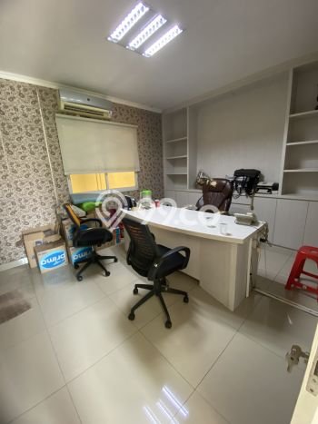 Unit Gudang Dijual di Jakarta Barat LT 247m2 & LB 300m2 Unit Gudang Dijual di Jakarta Barat LT 247m2 & LB 300m2