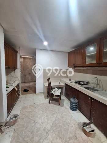 Sewa Rumah Murah di Sunrise Garden Jakarta Barat dengan 4 Kamar Tidur Sewa Rumah Murah di Sunrise Garden Jakarta Barat dengan 4 Kamar Tidur
