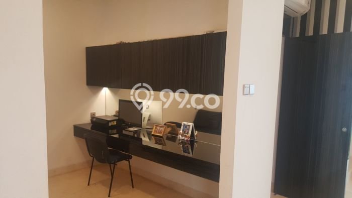 Dijual Rumah Luas Megah Dengan View Cantik di Puri Mansion, Jakarta Barat Dijual Rumah Luas Megah Dengan View Cantik di Puri Mansion, Jakarta Barat