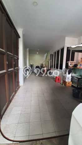 Ready to Use! Luxury House LT 149m2 Desain Elegan di Jelambar Ready to Use! Luxury House LT 149m2 Desain Elegan di Jelambar