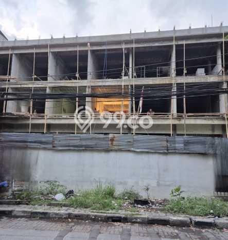 Unit Ruko Dijual di Jakarta Barat LT 100m2 & LB 300m2 Unit Ruko Dijual di Jakarta Barat LT 100m2 & LB 300m2