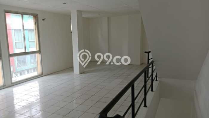 Dijual Ruko Kawasan , Luas 300m2m², Area Berkembang, Jalan Utama Dijual Ruko Kawasan , Luas 300m2m², Area Berkembang, Jalan Utama