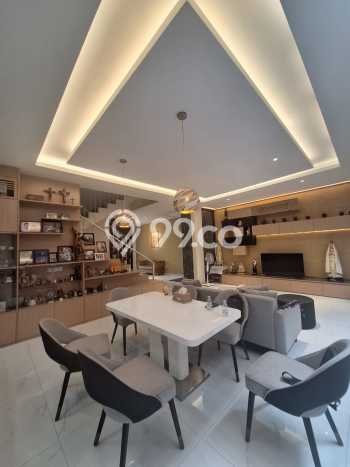 Rumah Elit LB 450m2 Siap Huni Desain Elegan di Sunrise Garden, Jakarta Barat Rumah Elit LB 450m2 Siap Huni Desain Elegan di Sunrise Garden, Jakarta Barat